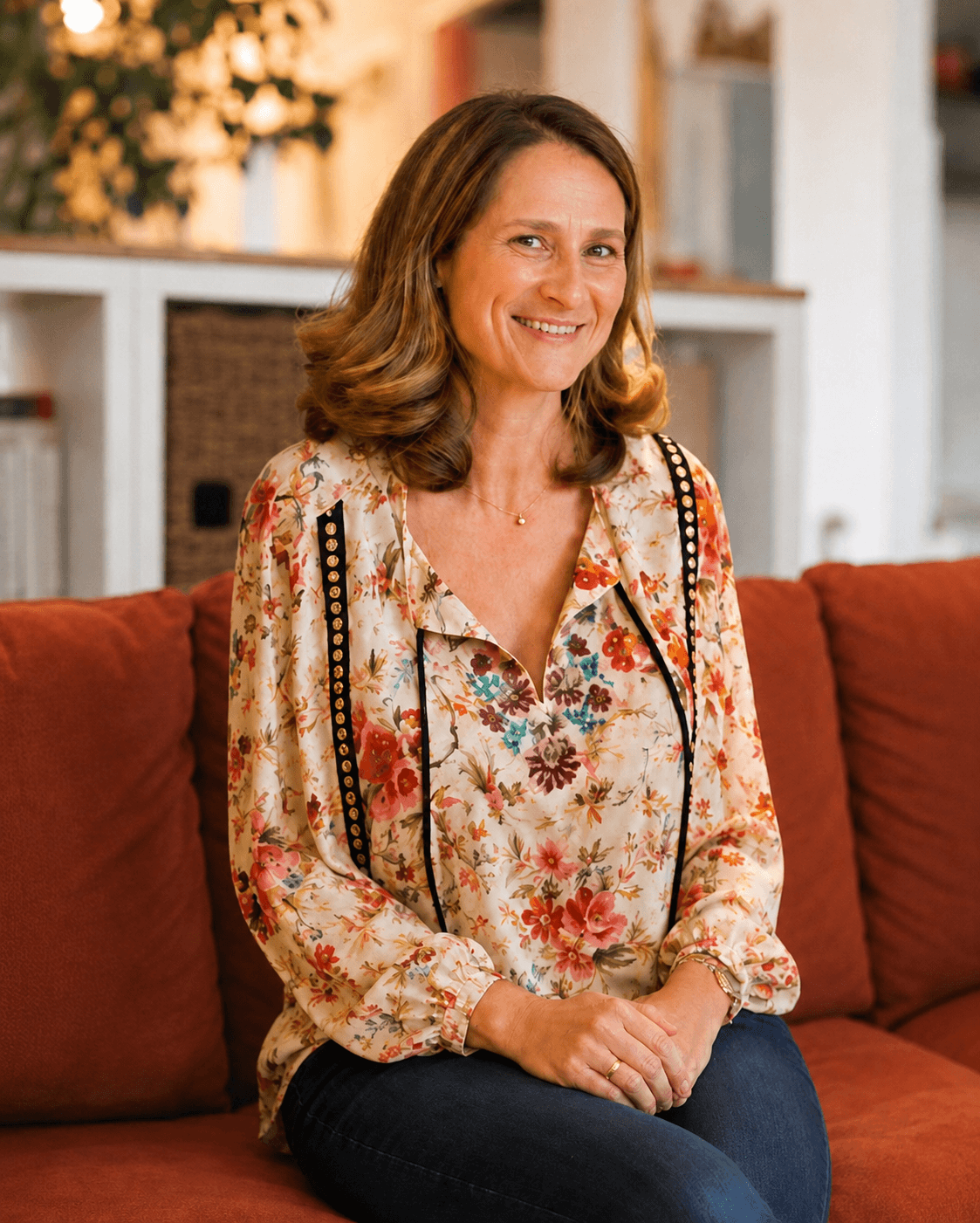 Portrait de Karine Travers regardant l'objectif, fondatrice d'OKTOPUS